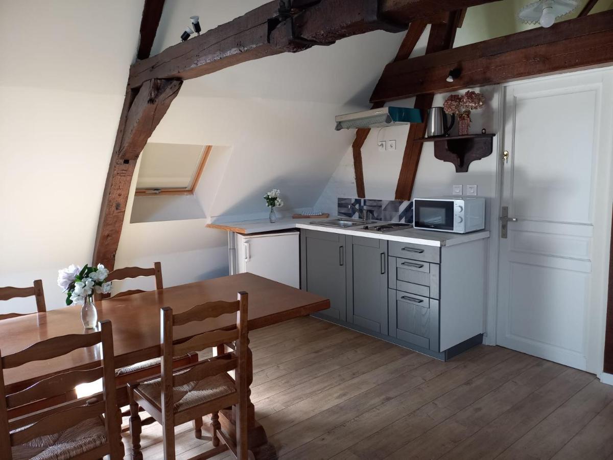 Le Gite Des Geants Le Quesnoy  Extérieur photo